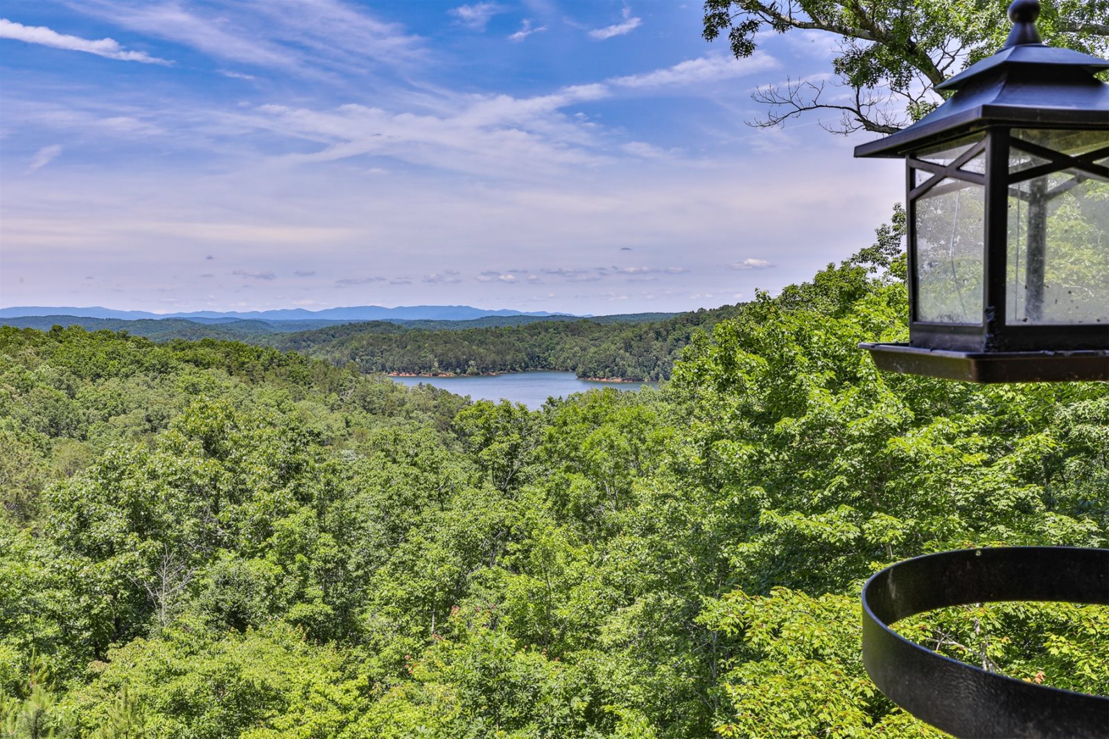 Blue Sky Cabin Rentals Carter's Lake Getaway