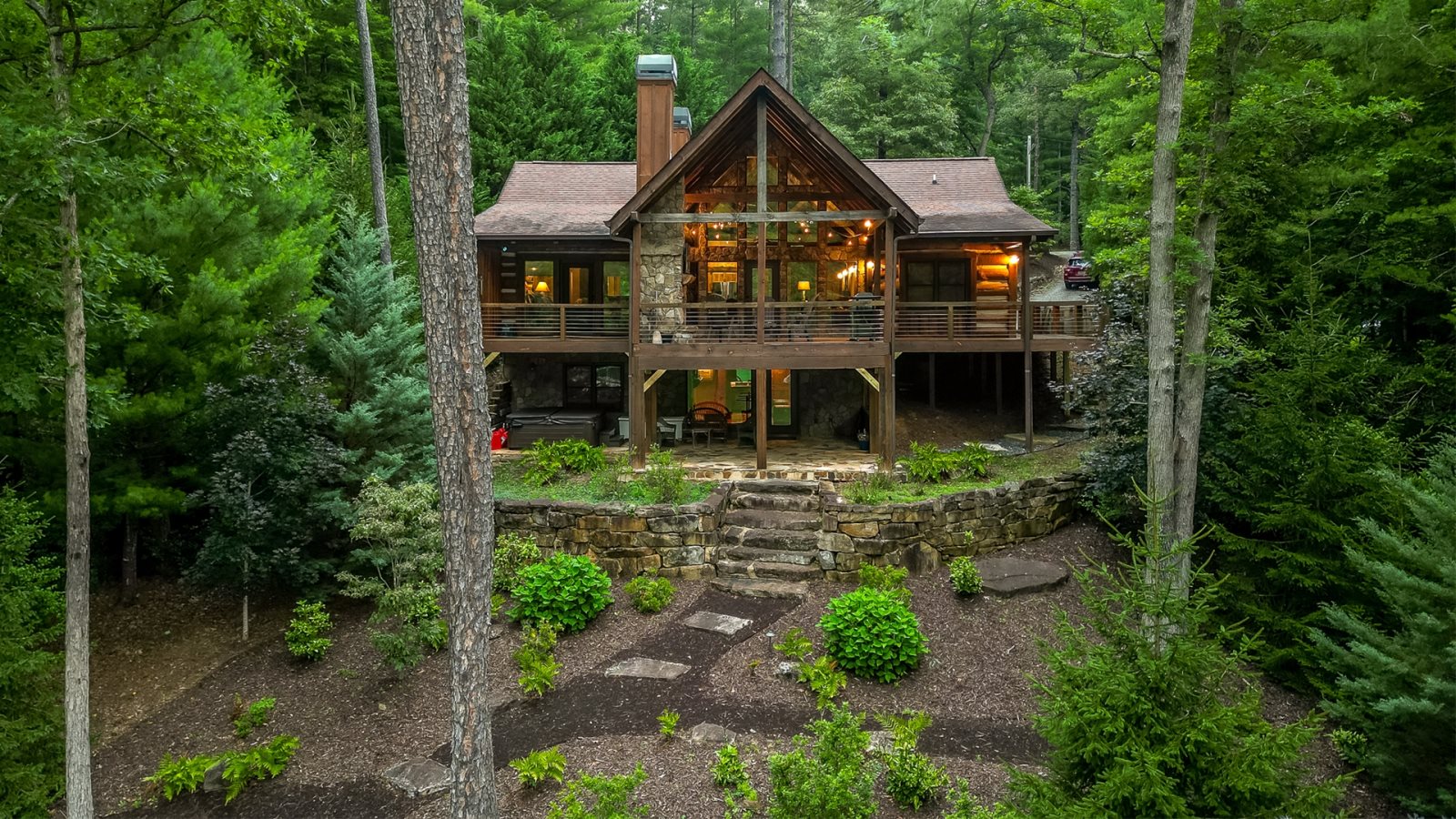 lake front cabin in Blue Ridge, with a hot tub, fire pit by the lake, outdoor