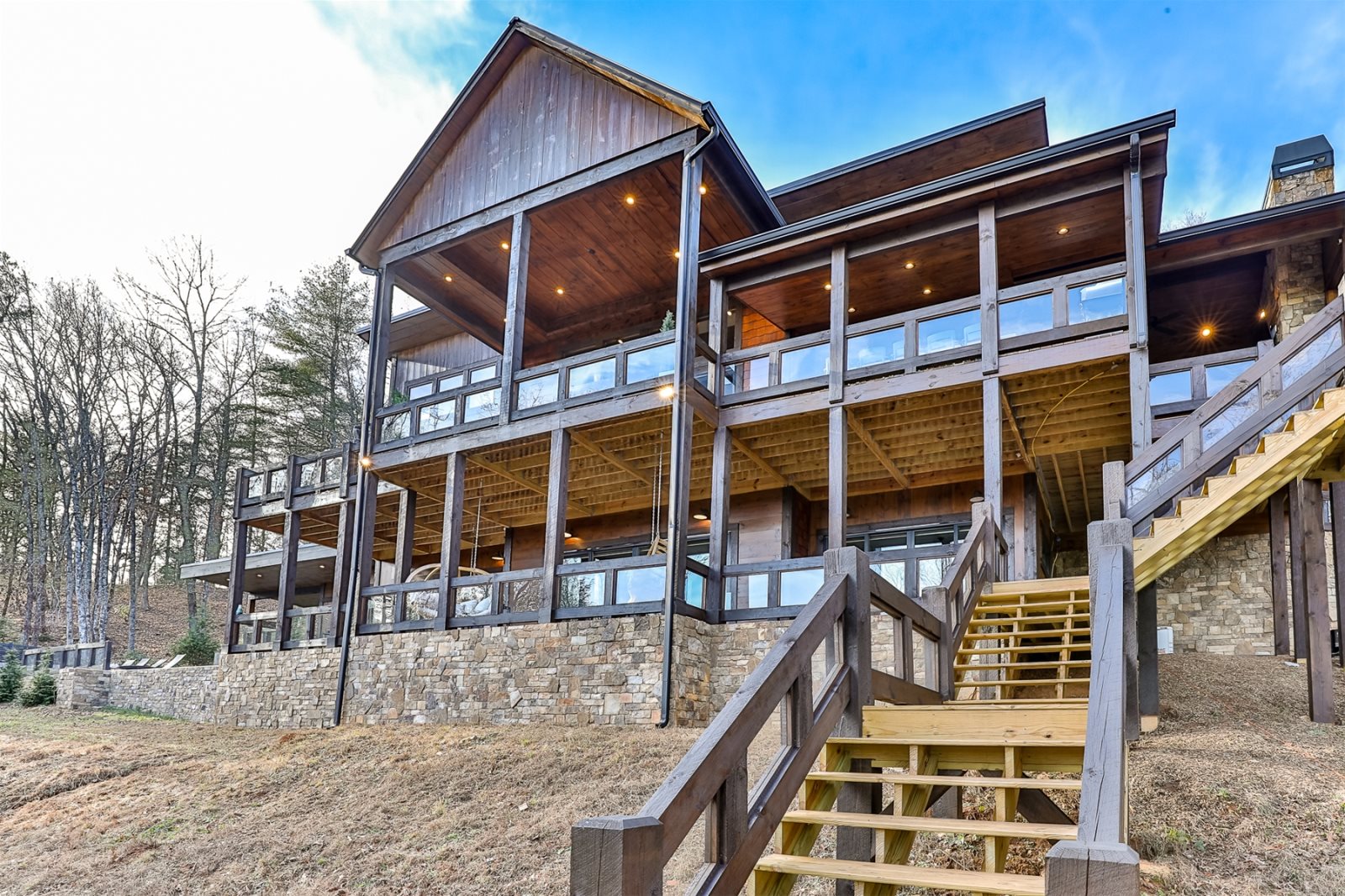 Blue Sky Cabin Rentals: Blue Ridge Miracle Escape