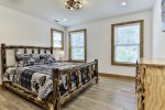Upper Level Queen Bedroom 