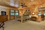 Upper Level King Master Bedroom With Stunning River Views 