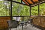 Upper Level Queen Balcony 