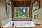 Upperl Level Bathroom Soaking Tub 