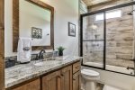 Main Level Shared Bathroom 