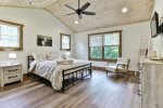 Upper Level Queen Bedroom 