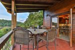 Outdoor Eating Area 