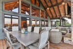 Outdoor Eating Area 