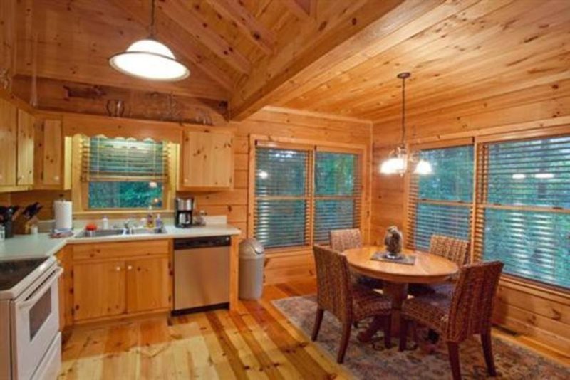 Blue Sky Cabin Rentals Crystal Lake