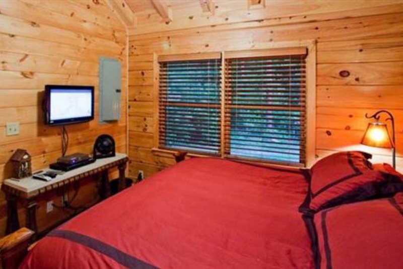 Blue Sky Cabin Rentals Crystal Lake