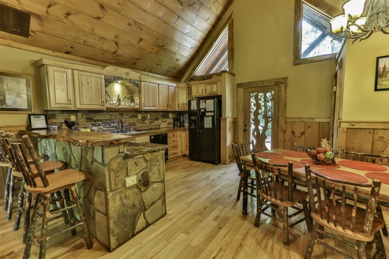 North Georgia Cabin - Mountain Luxury Escape - Blue Sky ...