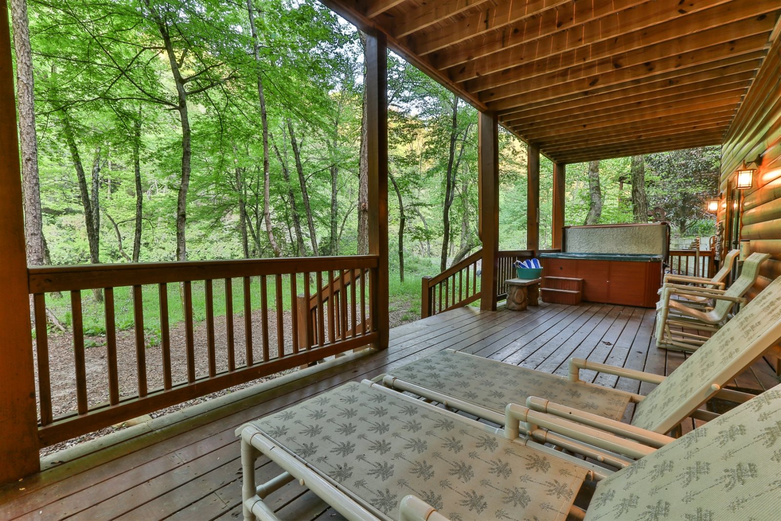 Blue Sky Cabin Rentals River House