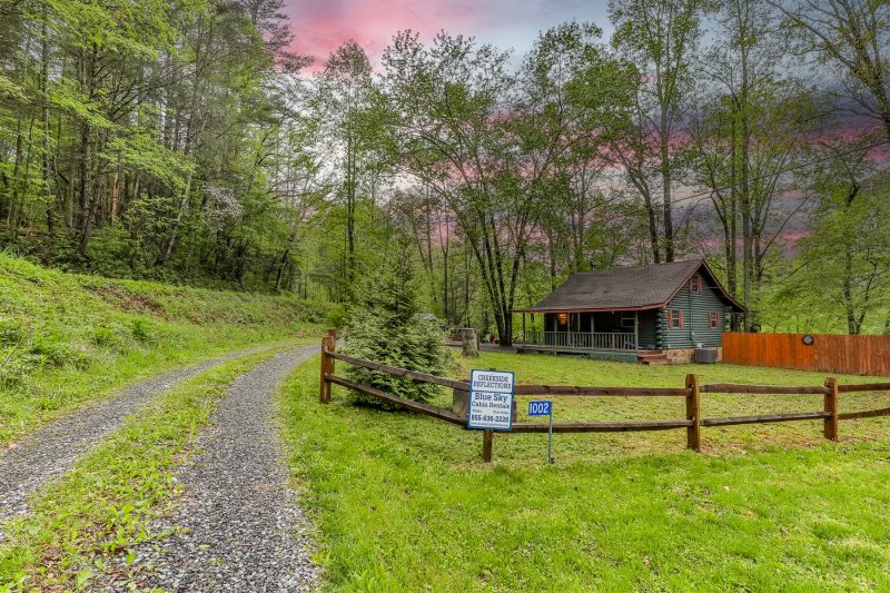 17 Top Images Pet Friendly Lodges In Georgia / Two Bedroom Pet Friendly Cabins In The North Georgia Mountains Pet Friendly Vacation Rentals North Georgia Mountains