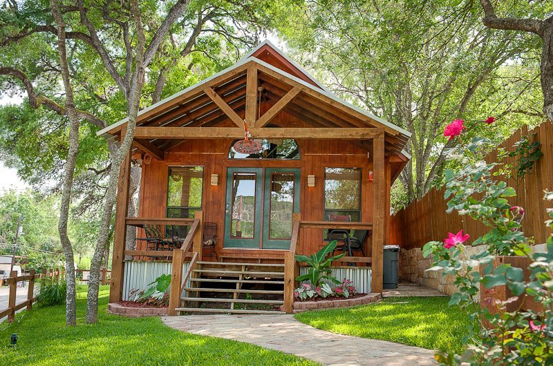 Lil Kahuna Pet Friendly Vacation Rental In New Braunfels Texas