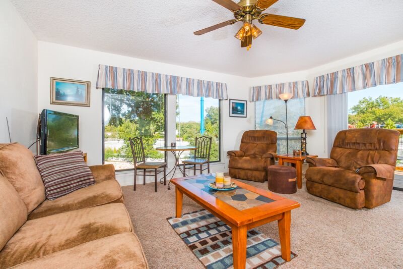 Comal River Vacation Condo with Amazing View in New Braunfels, Texas