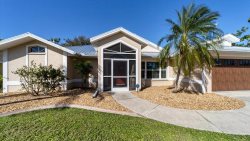 Coastal Livin - beautiful updated coastal pool home