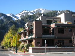 Evergreen Luxury Residence in Downtown Ketchum with A/C