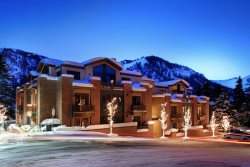 Olympic Terrace-Downtown Ketchum Luxury Penthouse with Baldy Views and A/C