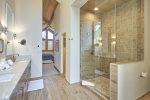 BR 1- En Suite Bath view 2