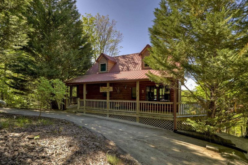 Call Of The Wild Rental Cabin Located In The North Georgia