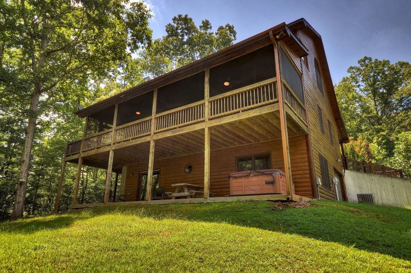 Rock Eagle Hideaway Blue Ridge Cabin Rental