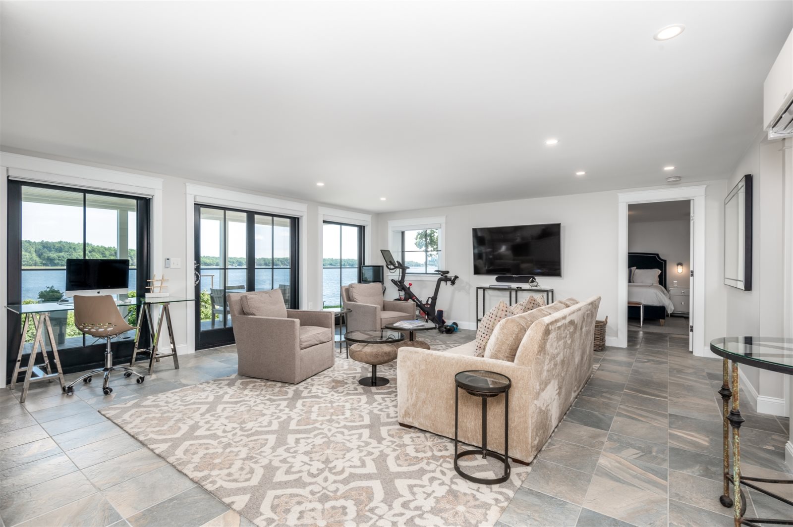 Luxury Furnished 4 Bd 3.5 Ba Ocean Front Home in Yarmouth