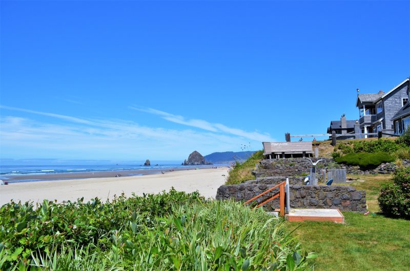 Coastal Cottage Dog Friendly Rental In Cannon Beach