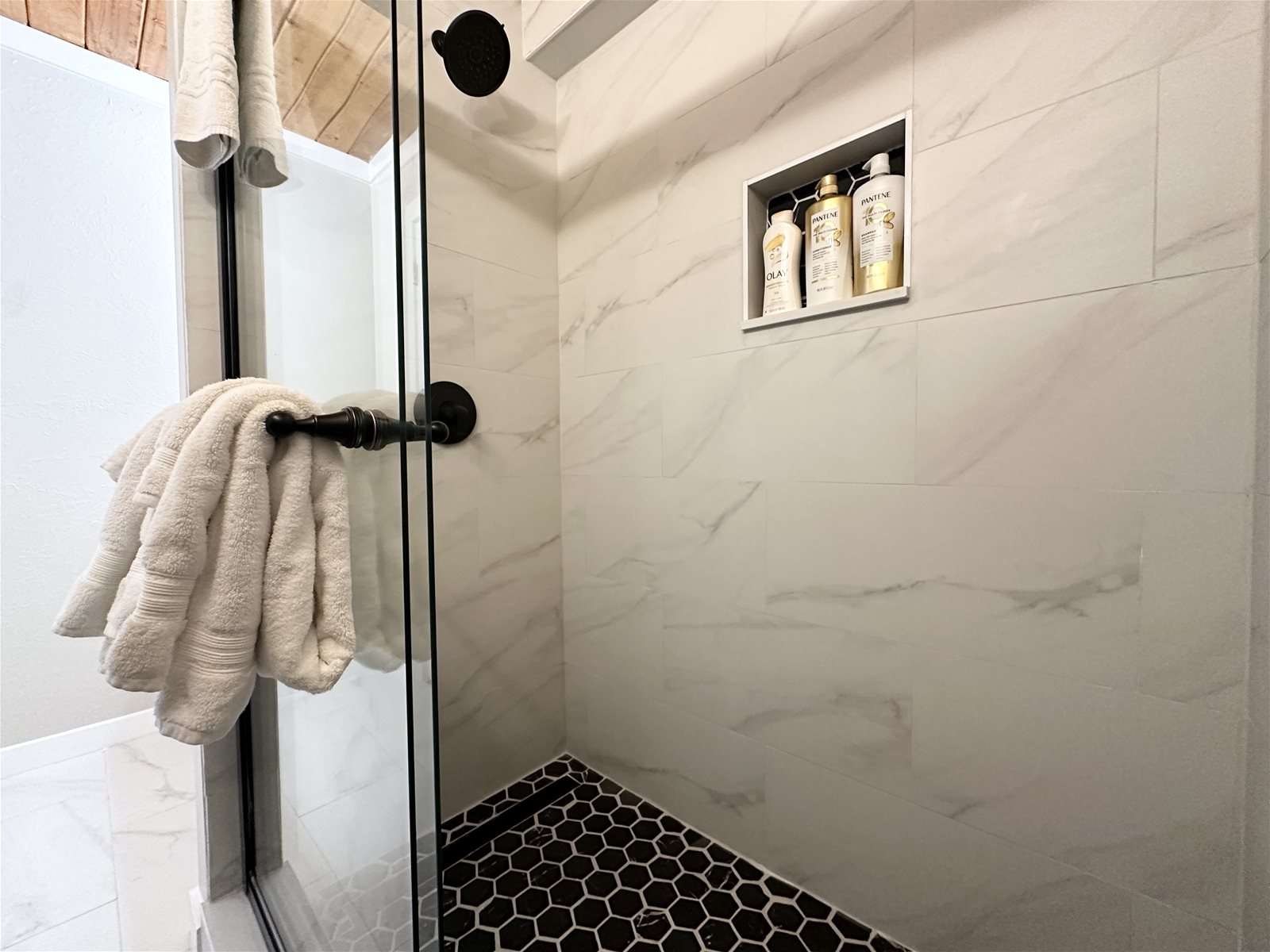 Ptarmigan Village Whitefish Mountain Resort Condo Pool & Hot Tub