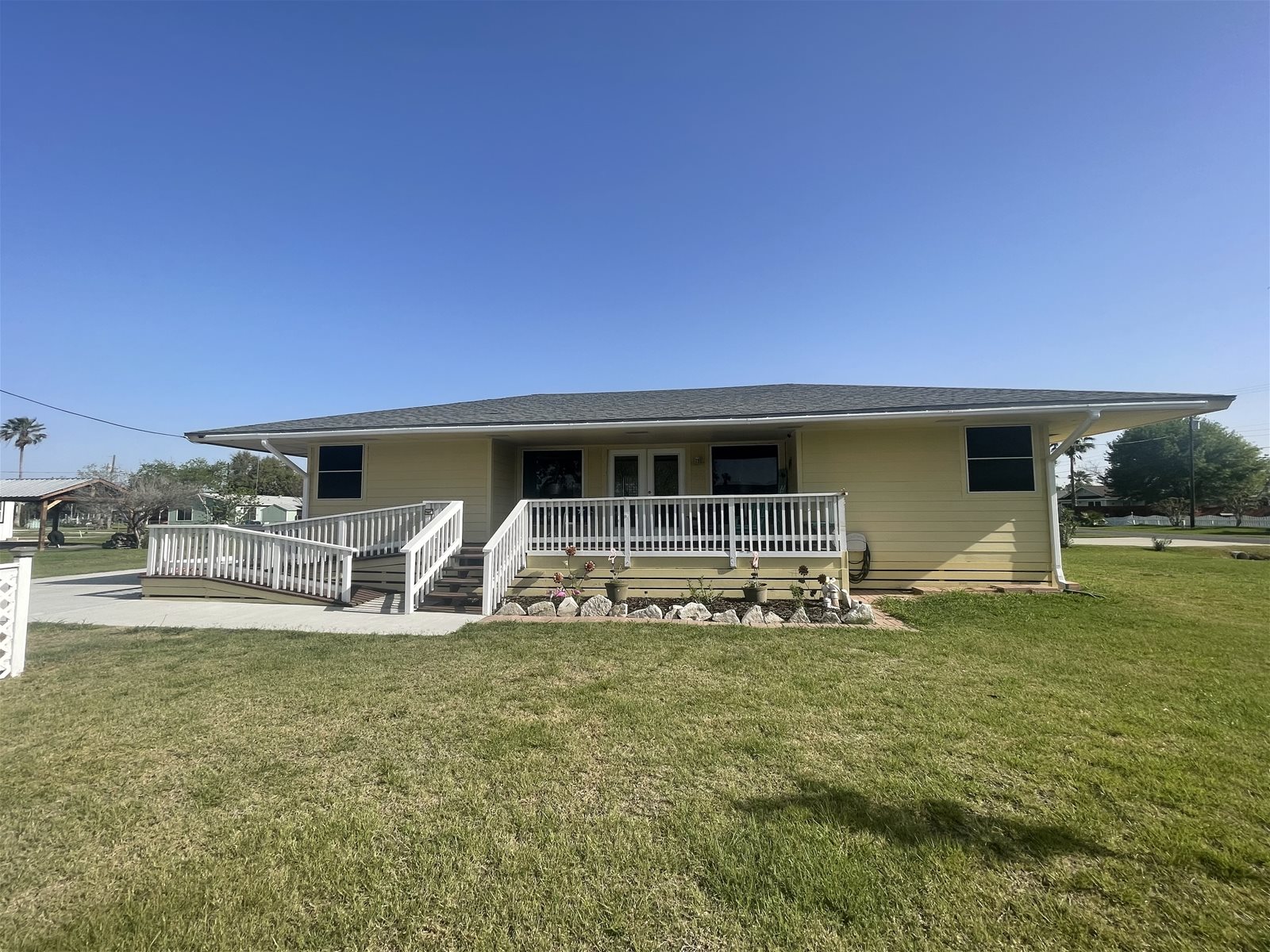 Vacation Rental Rockport Texas 1324 E. Alamito