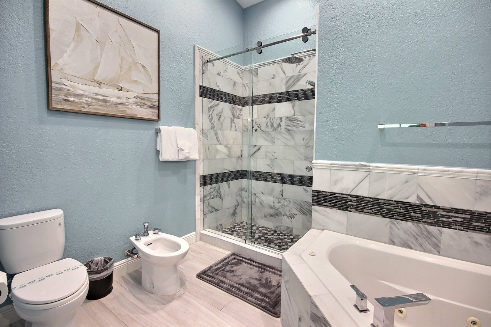 808 Mariners Club, Key Largo Vacation Rental, Florida Keys, Barefeet