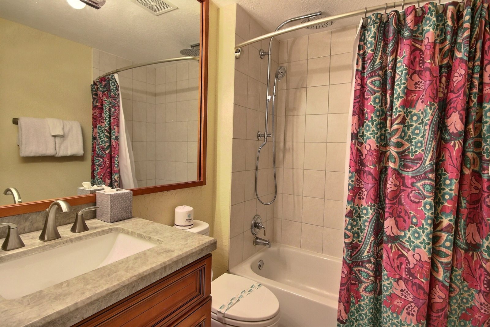 808 Mariners Club, Key Largo Vacation Rental, Florida Keys, Barefeet