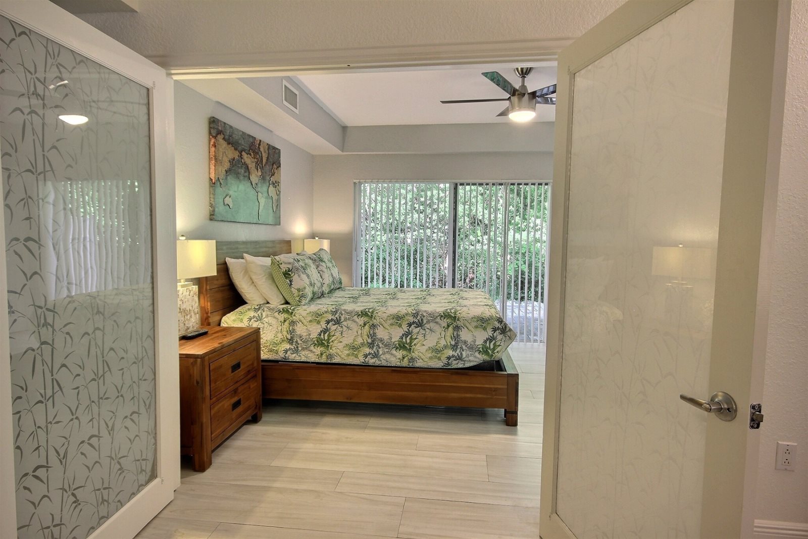 808 Mariners Club, Key Largo Vacation Rental, Florida Keys, Barefeet