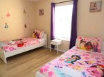 Twin room with 2 single beds 