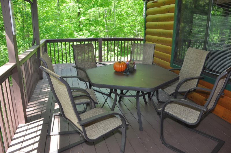 Dreamers Ridge Vacation Cabin Rental Away From It All