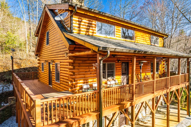 The Scratching Post Luxury Log Cabin Rental With Hot Tub