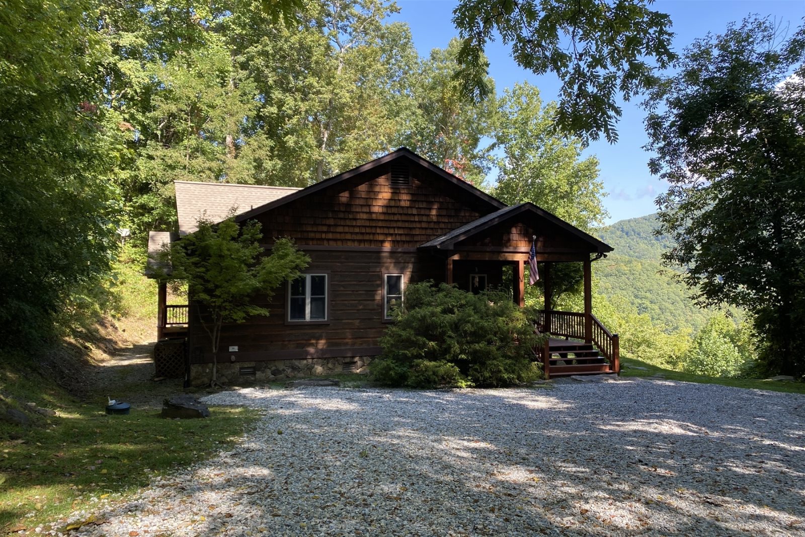 Millstone Lodge | Pet Friendly Luxury Smoky Mountain Cabin | Hot Tub ...