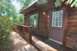Lindsey's Lookout- Delightful Log Cabin with Hot Tub and Wi-Fi - Minutes from Waterfalls, Fishing, and Hiking