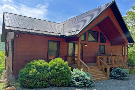 Smoky Mountain High Luxury Bryson City Rental Pool Table