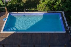 Modern Split-Level 2BR Apartment with City Views  New Kingston, Kingston