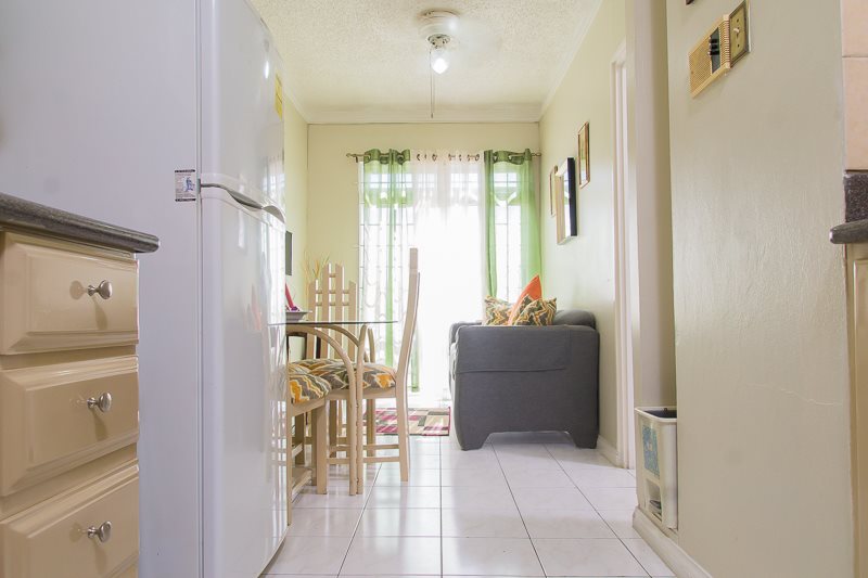 Comfortable And Affordable Kingston Jamaica Vacation Rental