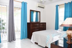 Jamaica Vacation Rentals - 2 bedrooms, 24 hour security