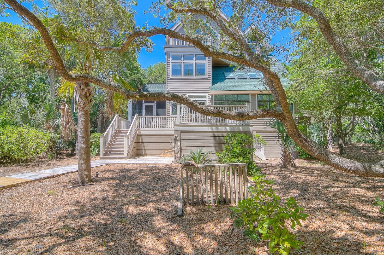 52 Surfsong Rd. Kiawah Island, Oceanfront Home, Private