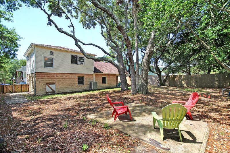 4005 Cameron Blvd, Isle of Palms, 4 bedroom, beach, family, pets, ocean