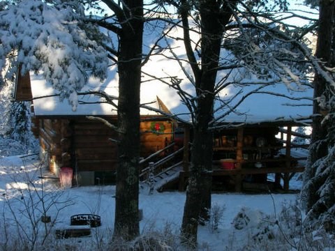 Everett Ridge Ely Lodging