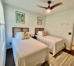 Guest bedroom with 2 comfortable twin beds