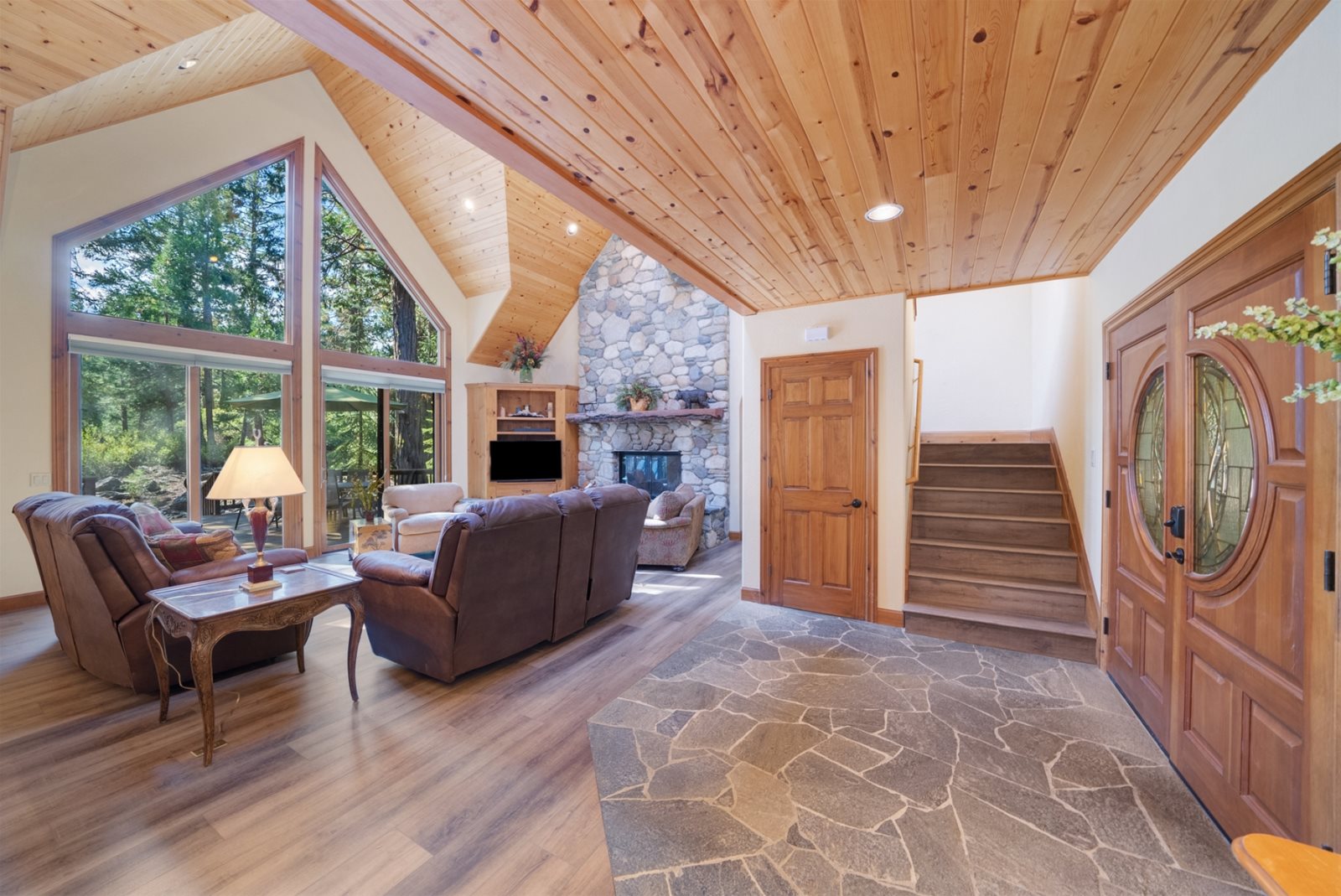 24 Wishram Plumas Pines Vacation Homes and Rentals