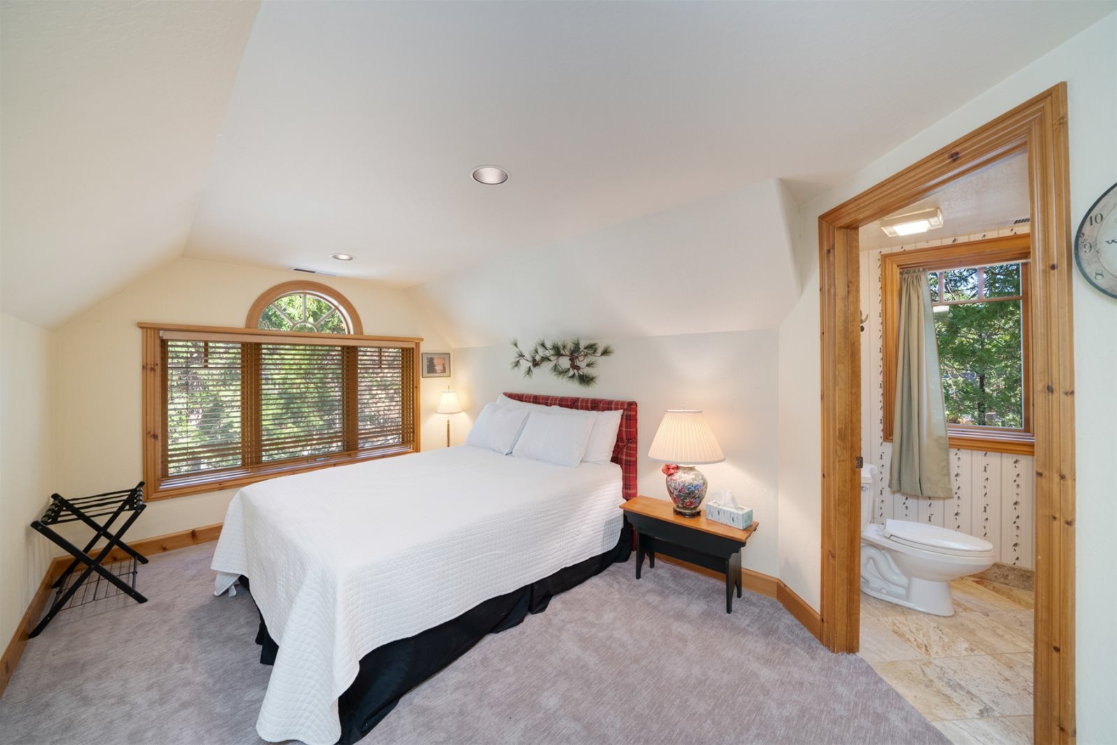 24 Wishram Plumas Pines Vacation Homes and Rentals