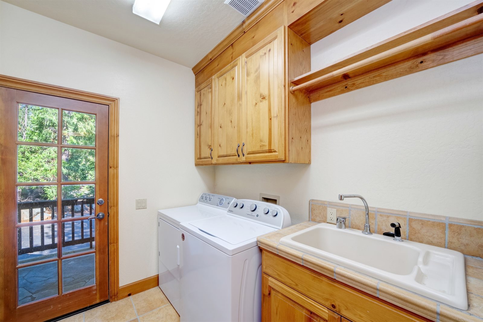 24 Wishram Plumas Pines Vacation Homes and Rentals