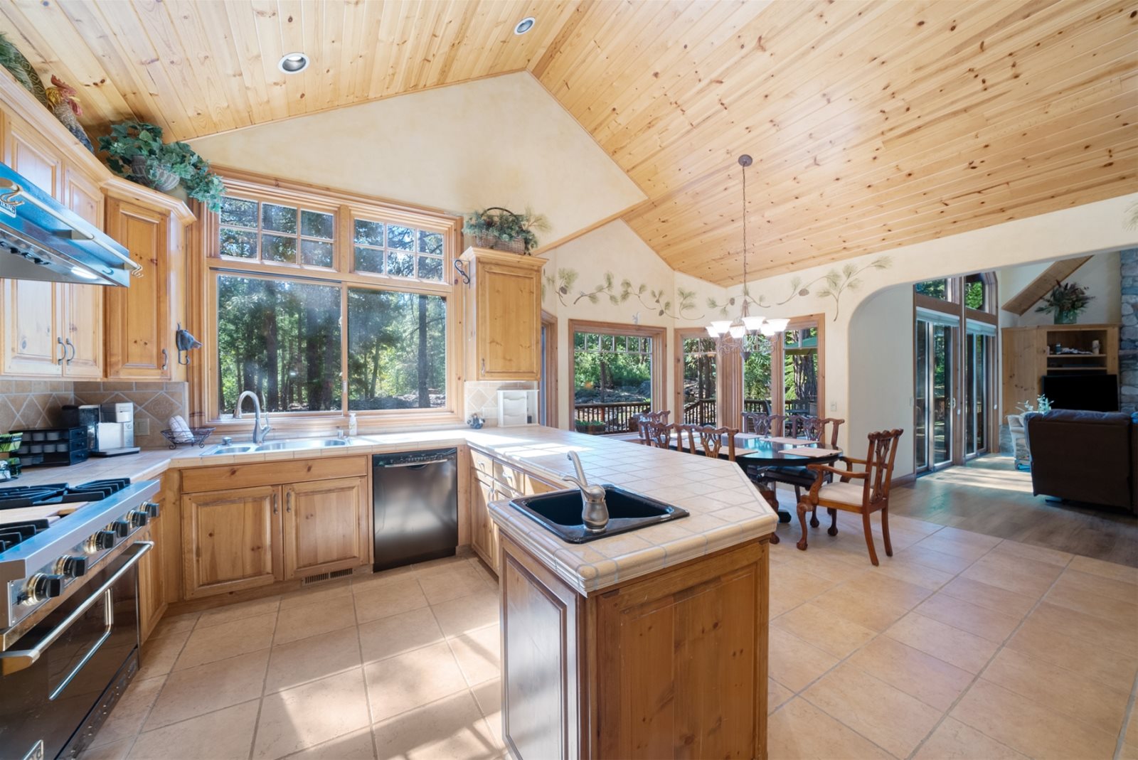 24 Wishram Plumas Pines Vacation Homes and Rentals