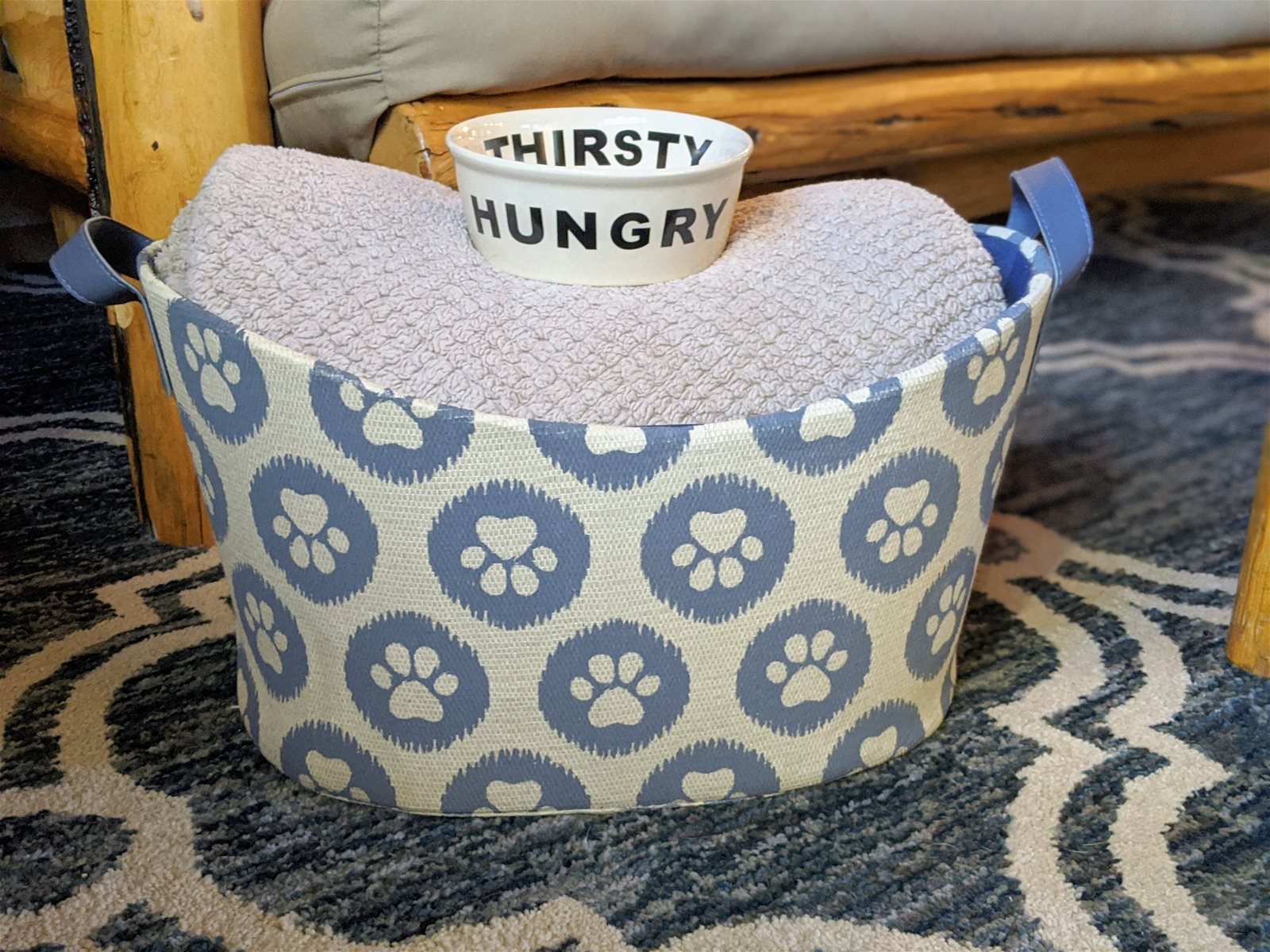 Pet Friendly Lodging in Winthrop WA Methow Valley Cabin Rentals Hot tub