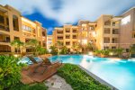 El Faro pool with ocean view